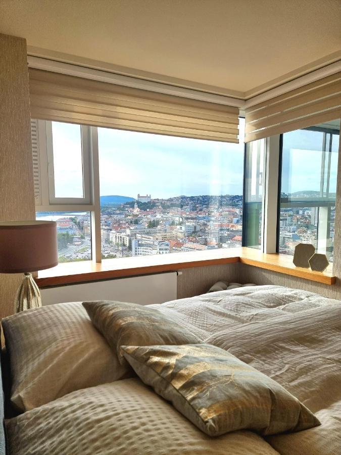Majestic Golden View Daire Bratislava Dış mekan fotoğraf